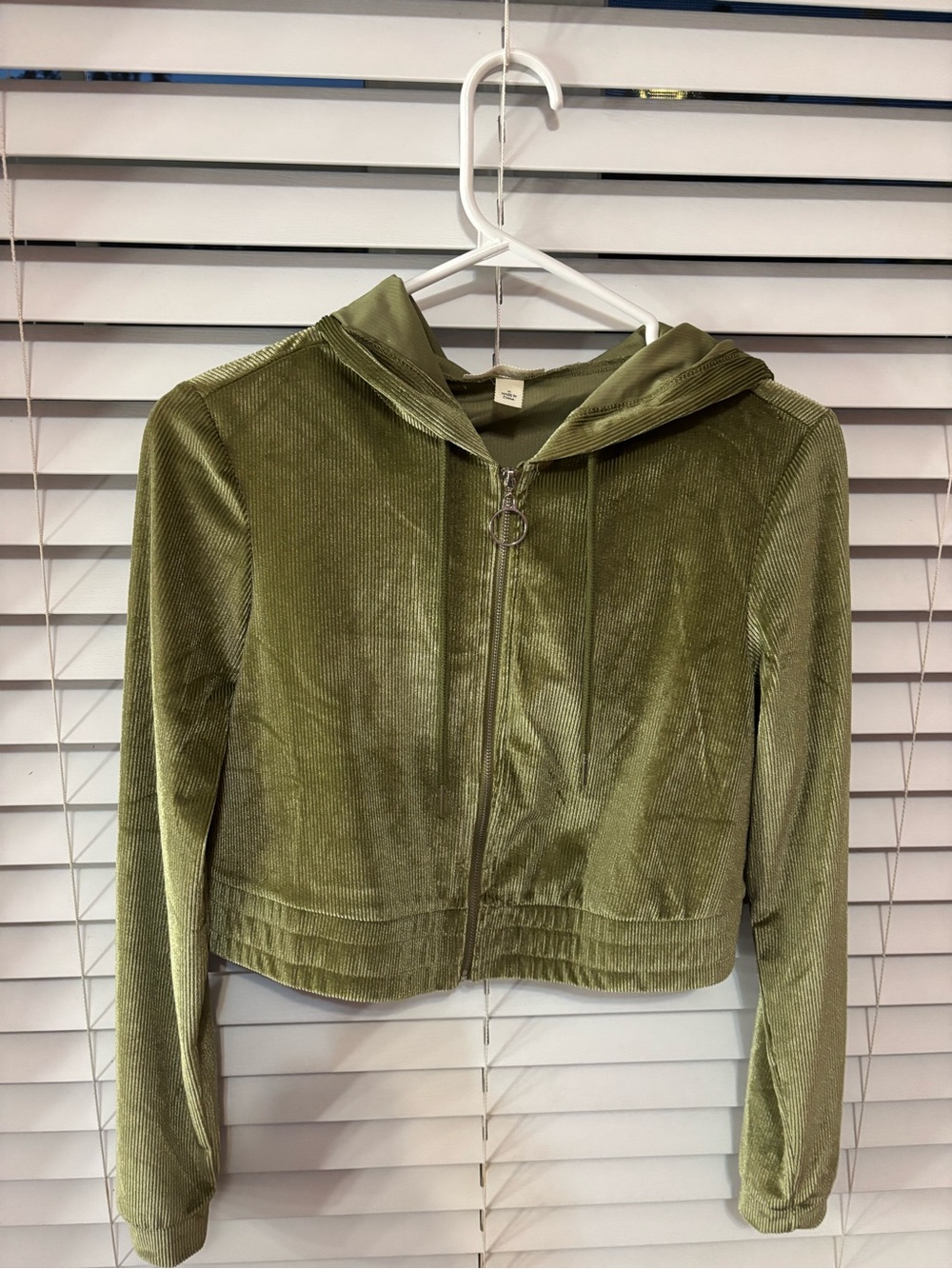 Derek Heart Olive Velvet Cropped Zip Hoodie